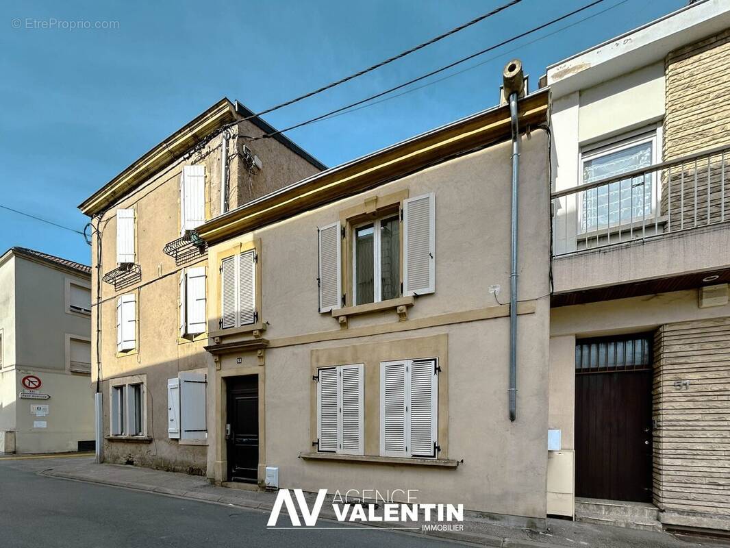 Appartement à ARS-SUR-MOSELLE