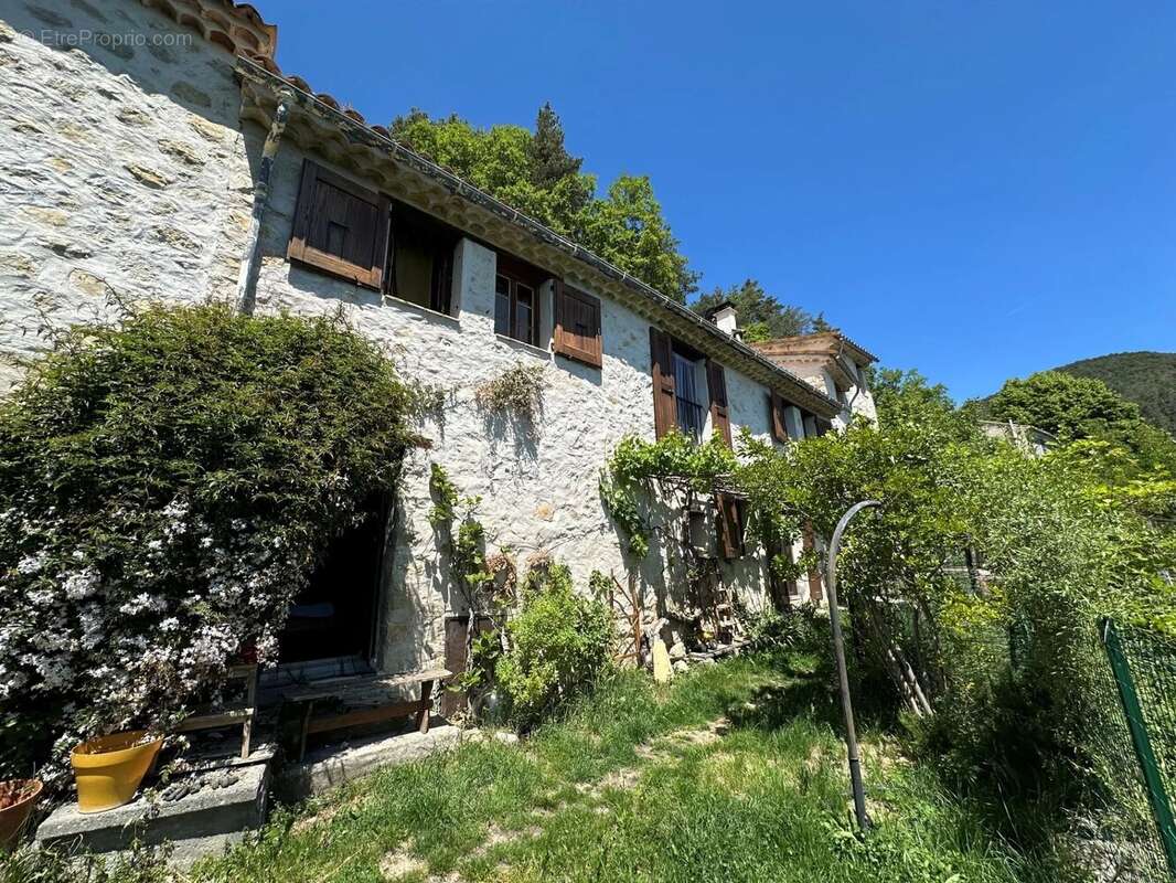 Maison à AMIRAT