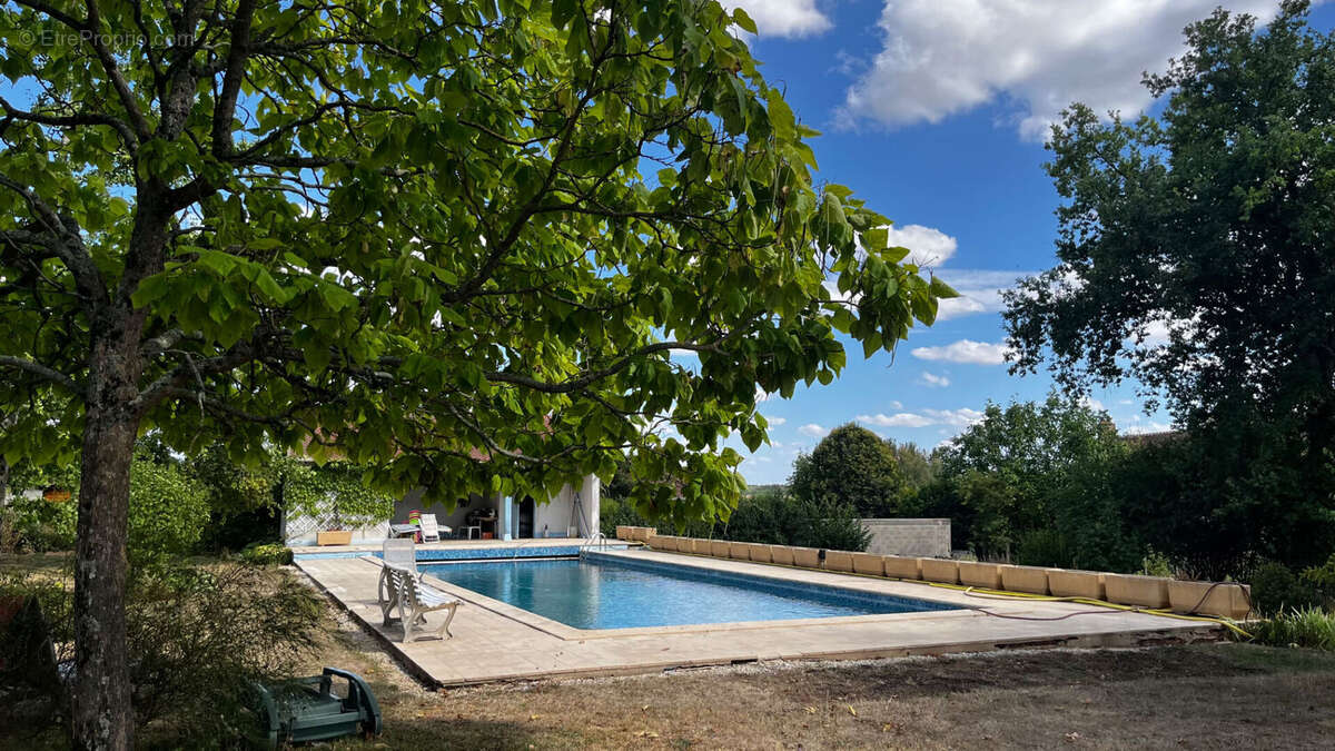 Longere renovee - photo 10