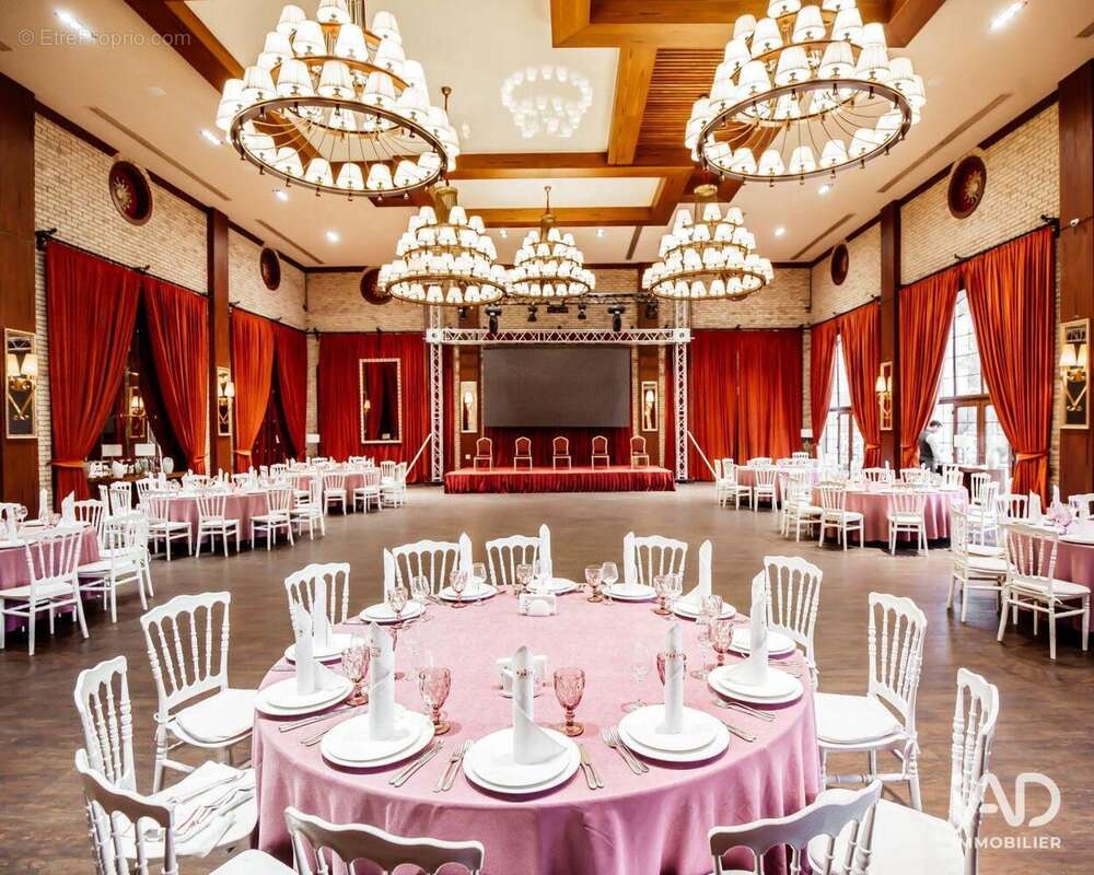 Photo 6 - Commerce à LIEUSAINT