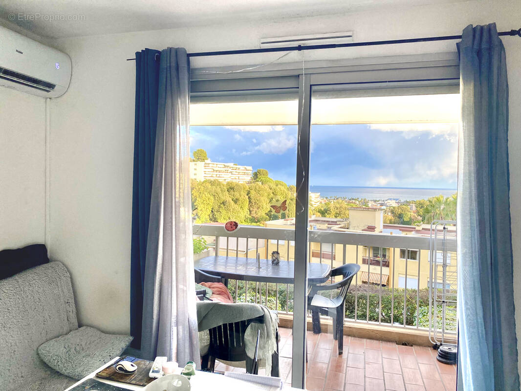 Appartement à VILLENEUVE-LOUBET