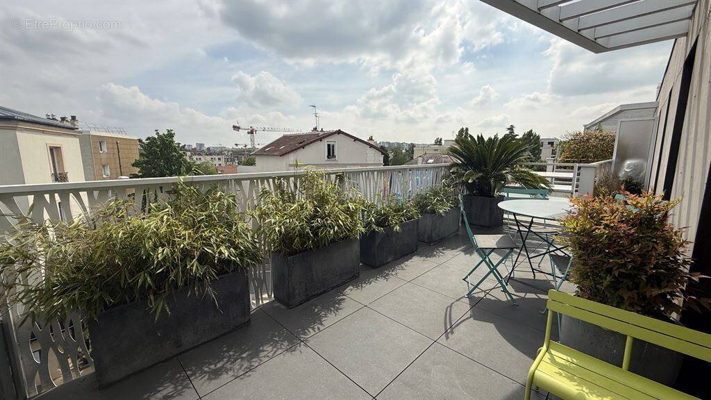Appartement à ISSY-LES-MOULINEAUX