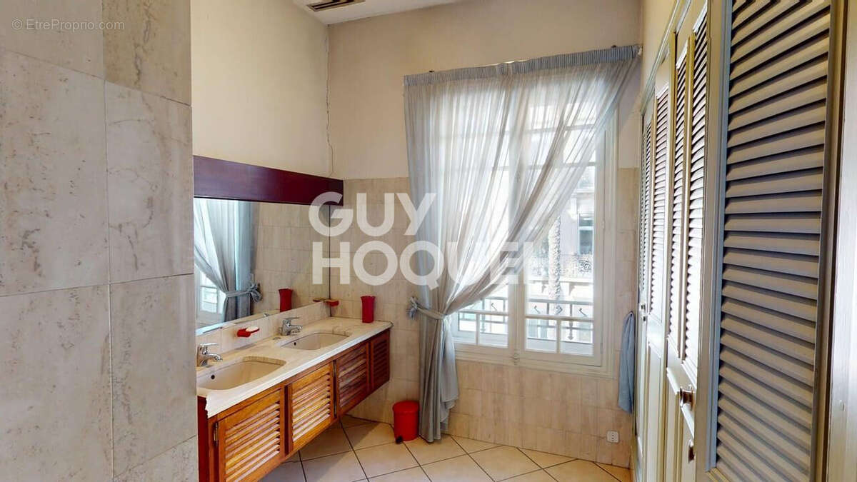Appartement bourgeois, 5 pièces, 140 m² avec terrasse. A vendre à PERPIGNAN (66000) - photo 11