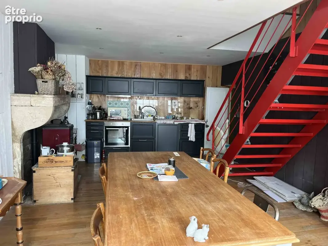 Maison 250 m² à Tournus  - photo 8
