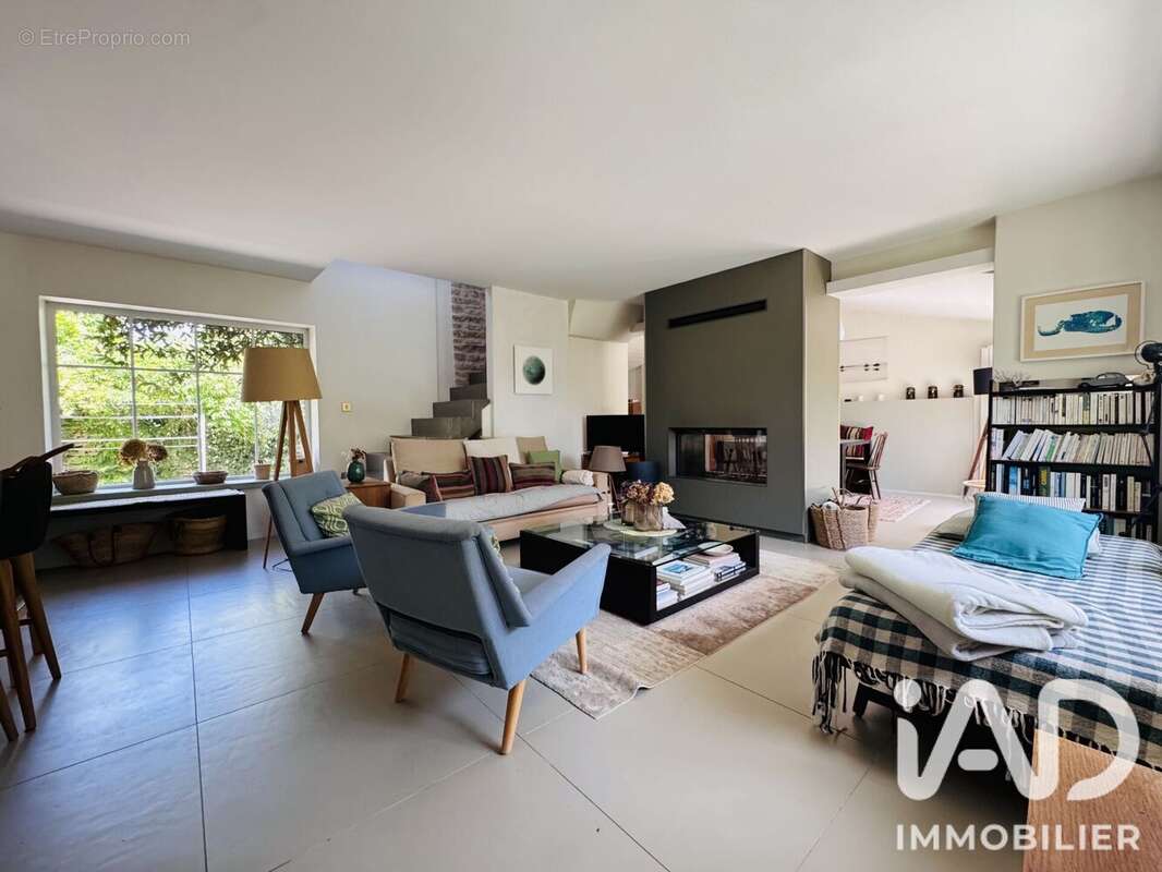 Maison 136 m² à Les Portes-En-Re  - photo 3