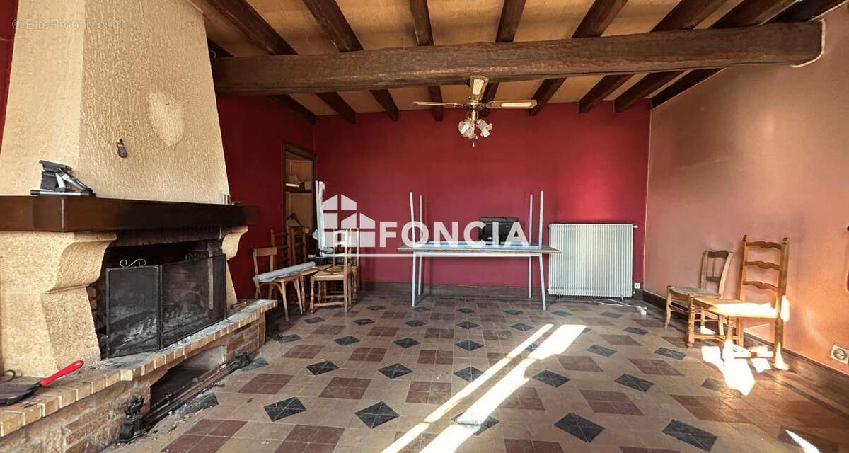 Maison à VENDEUVRE-DU-POITOU