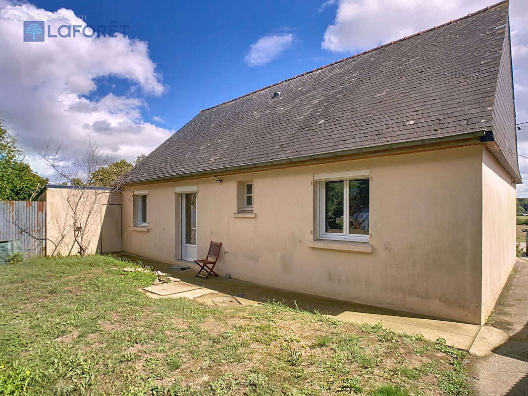 Maison à MOREAC
