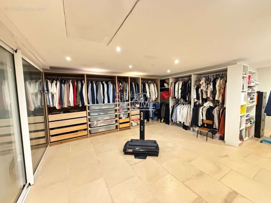 Maison à FAREMOUTIERS