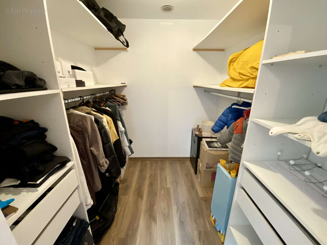 Maison à SAINT-MARTIN-DE-LA-PORTE