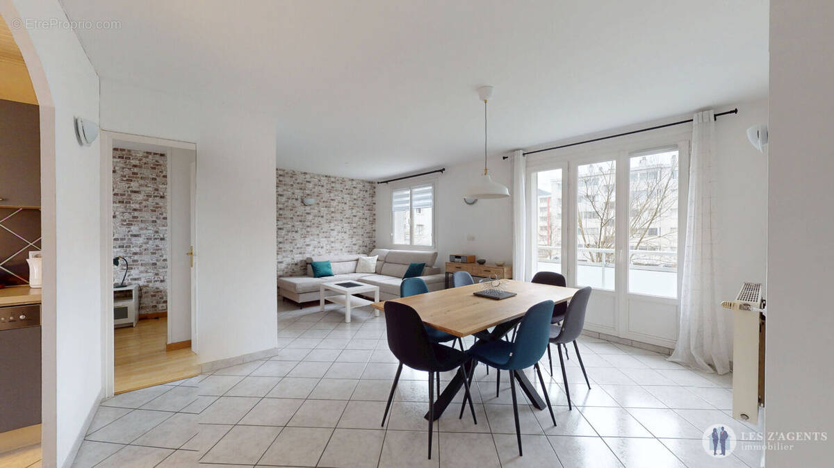 Appartement à SAINT-MARTIN-D'HERES