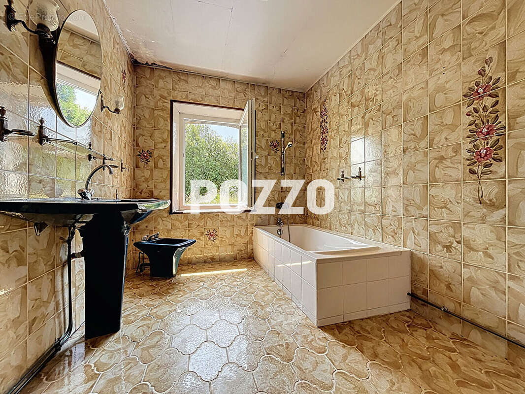 Maison à SAINT-SAUVEUR-LA-POMMERAYE