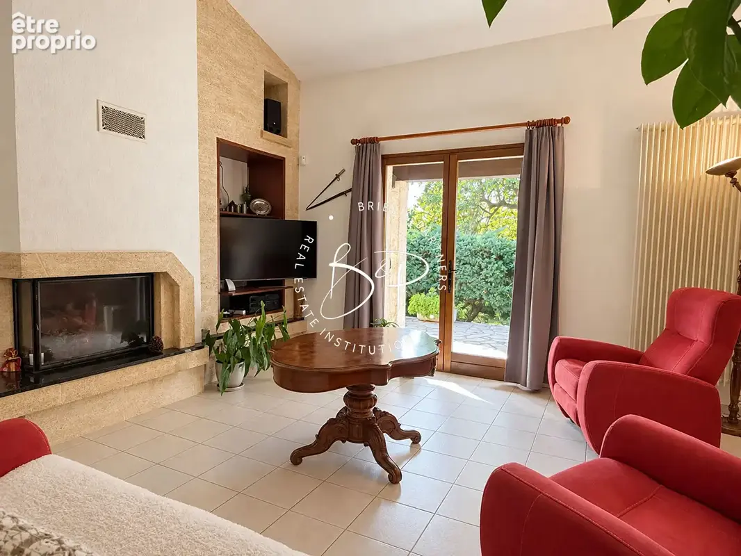 Lorgues, propriété au calme absolu avec piscine et pool house - photo 19