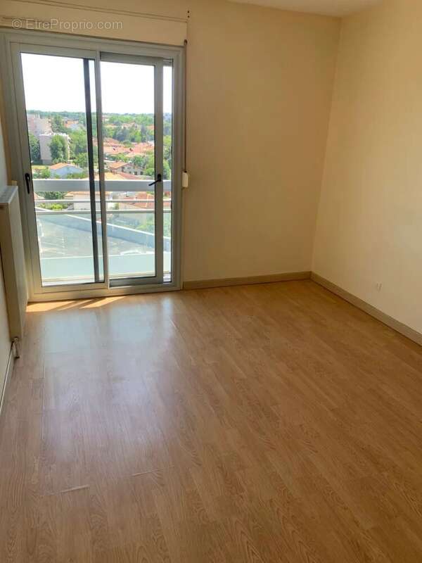 Appartement à RAMONVILLE-SAINT-AGNE