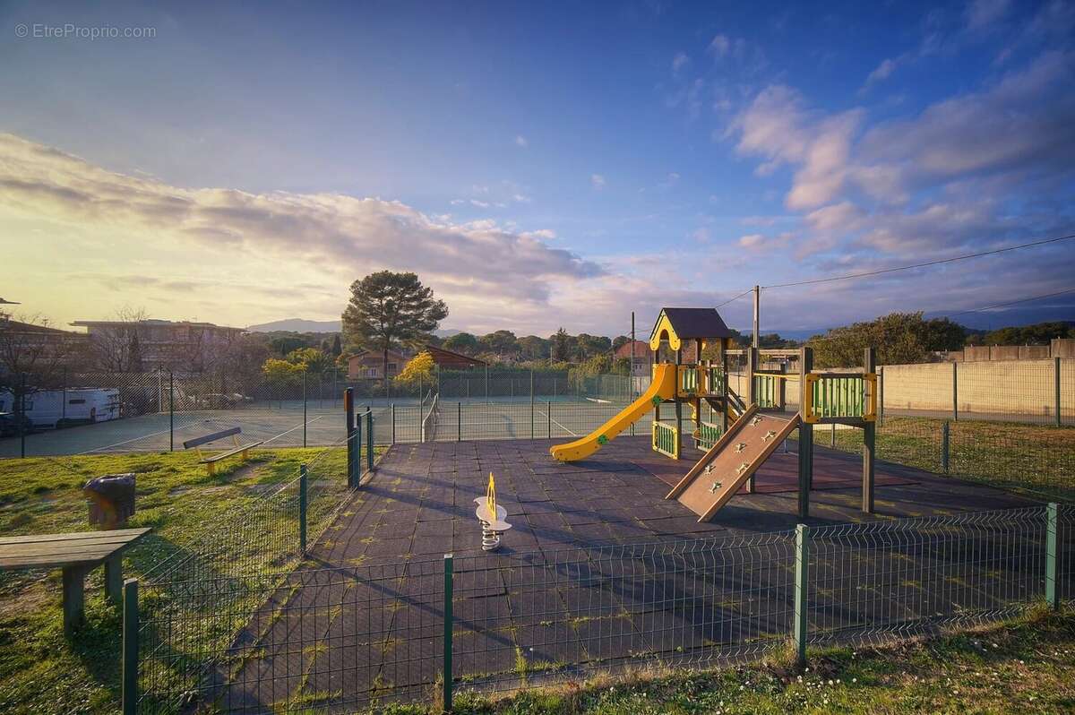 Appartement à LE CANNET