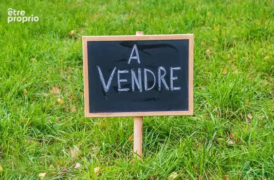 Terrain à NESMY