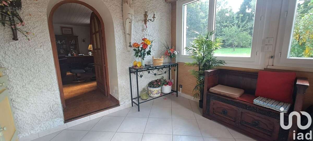 Photo 2 - Maison à SAINT-HILAIRE-LES-ANDRESIS