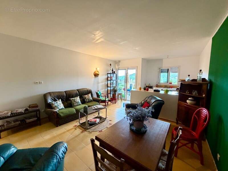À VENDRE FAVONE – Appartement T3 de 62,10 m² en rez-de-jardin avec vue mer - photo 10