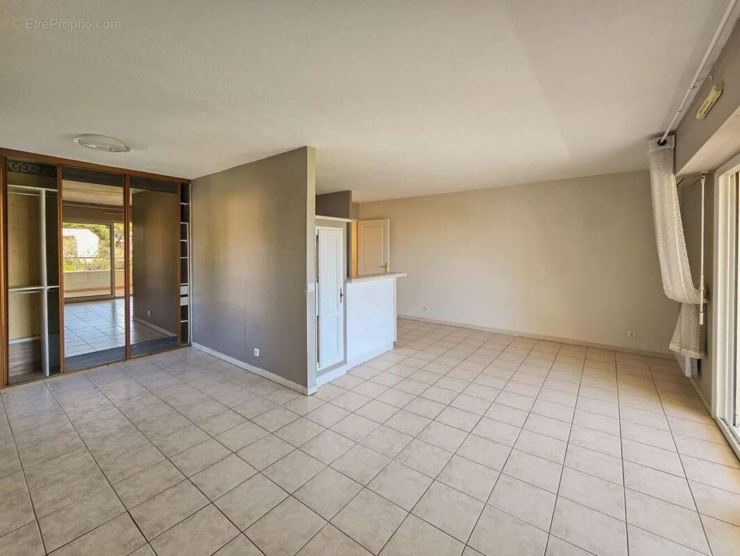 Appartement à SAINT-RAPHAEL