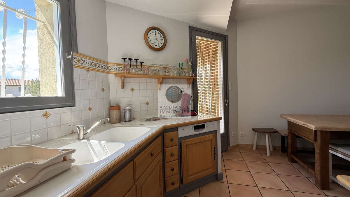 Maison à ETOILE-SUR-RHONE