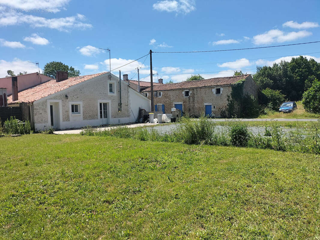 Maison à SAINT-HIPPOLYTE