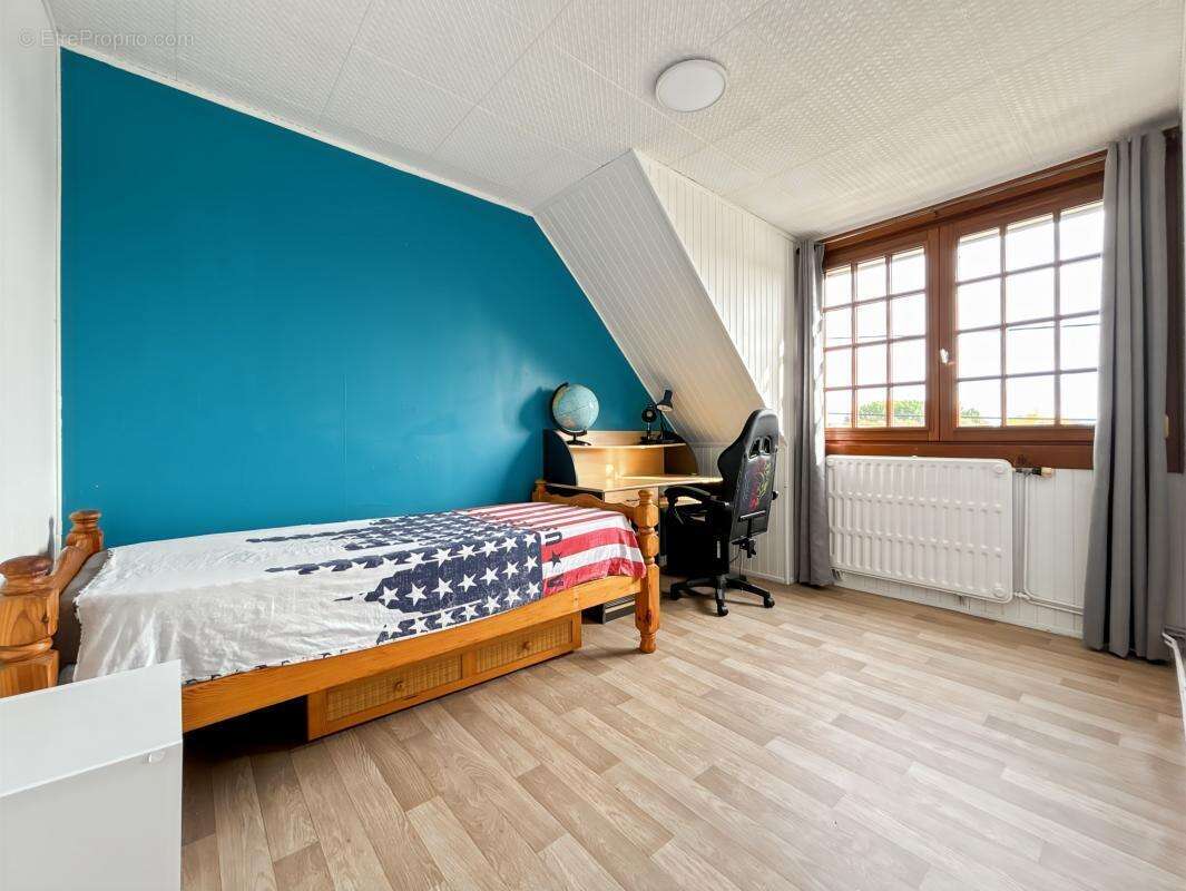 Maison à SAINT-JEAN-DE-BRAYE