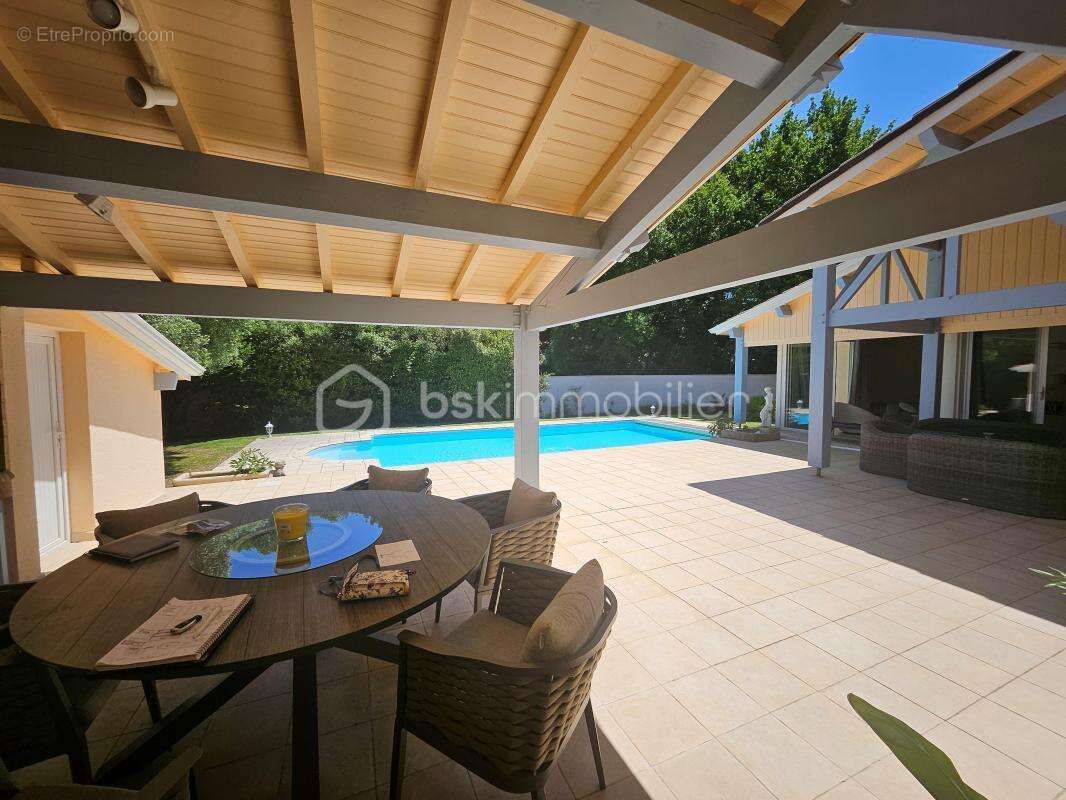 Maison à LE PASSAGE