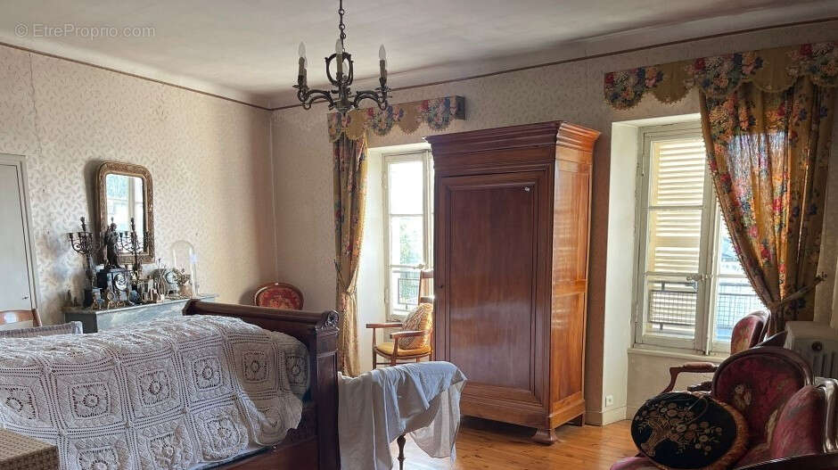 Maison à FONTENAY-LE-COMTE