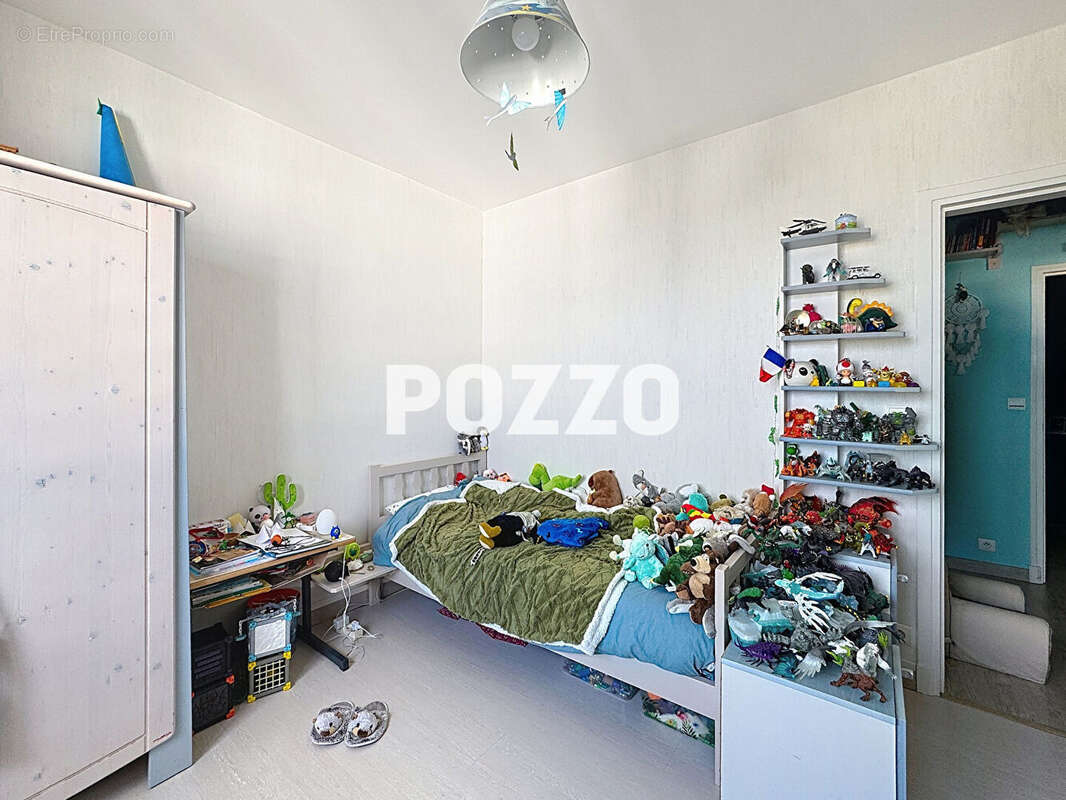 Appartement à DONVILLE-LES-BAINS