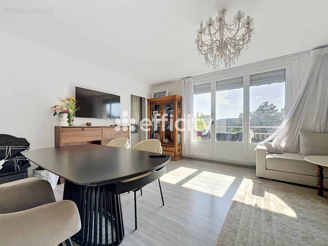 Appartement à JOUE-LES-TOURS