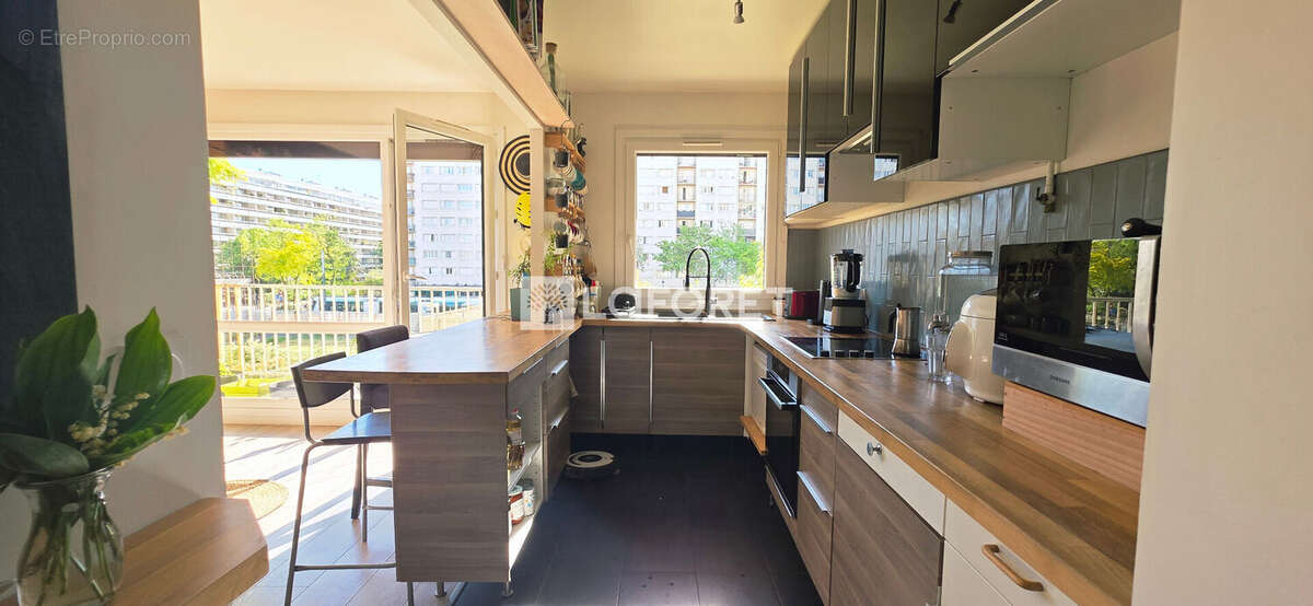 Appartement à SAINT-DENIS