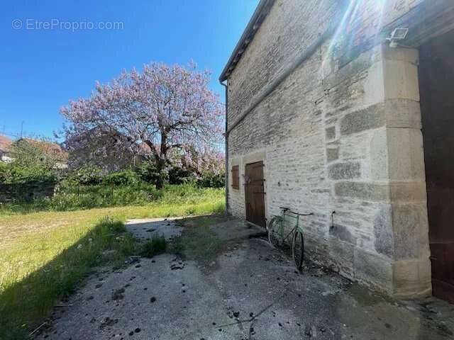 Maison à CHAZEUIL