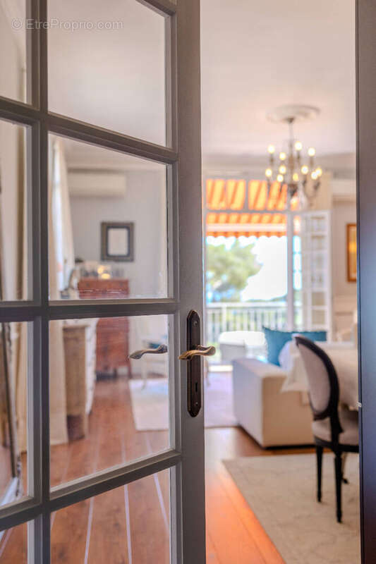 Appartement à HYERES