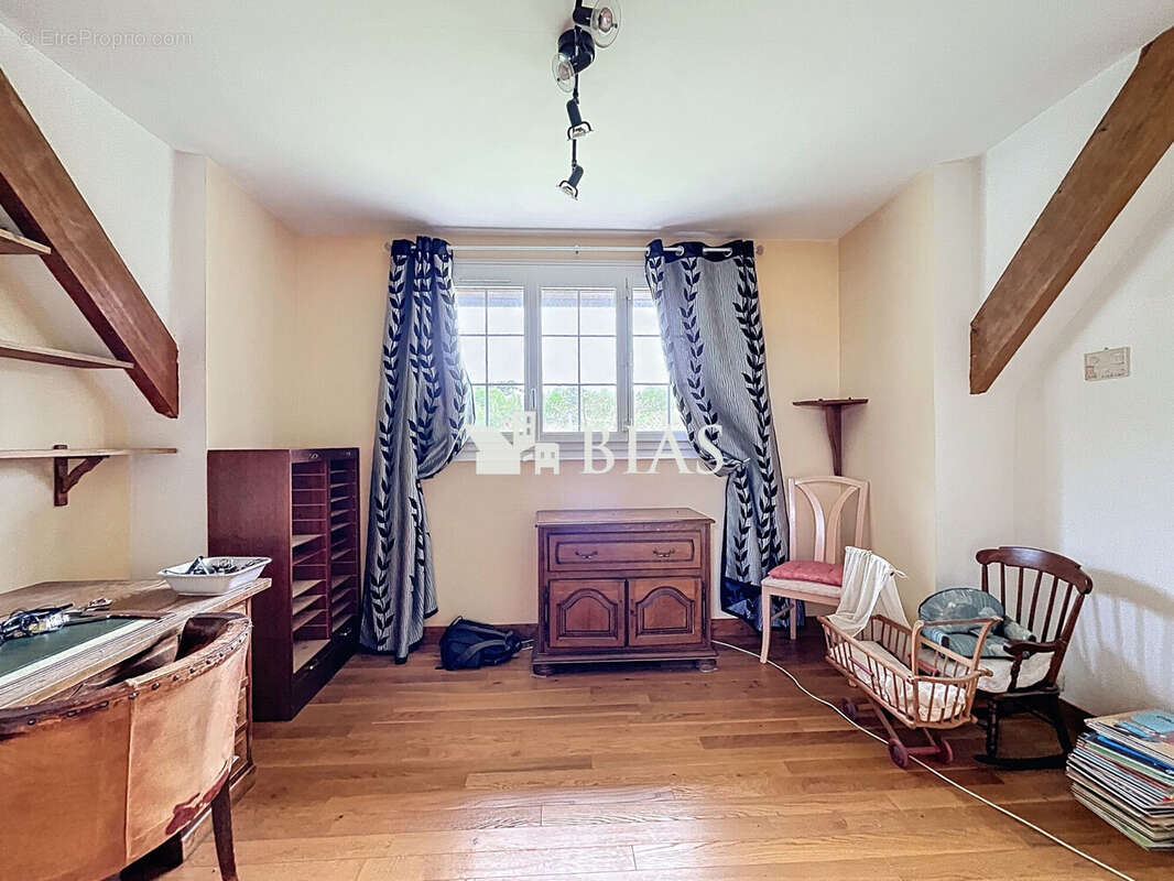 Maison à SAINTE-MARGUERITE-SUR-DUCLAIR