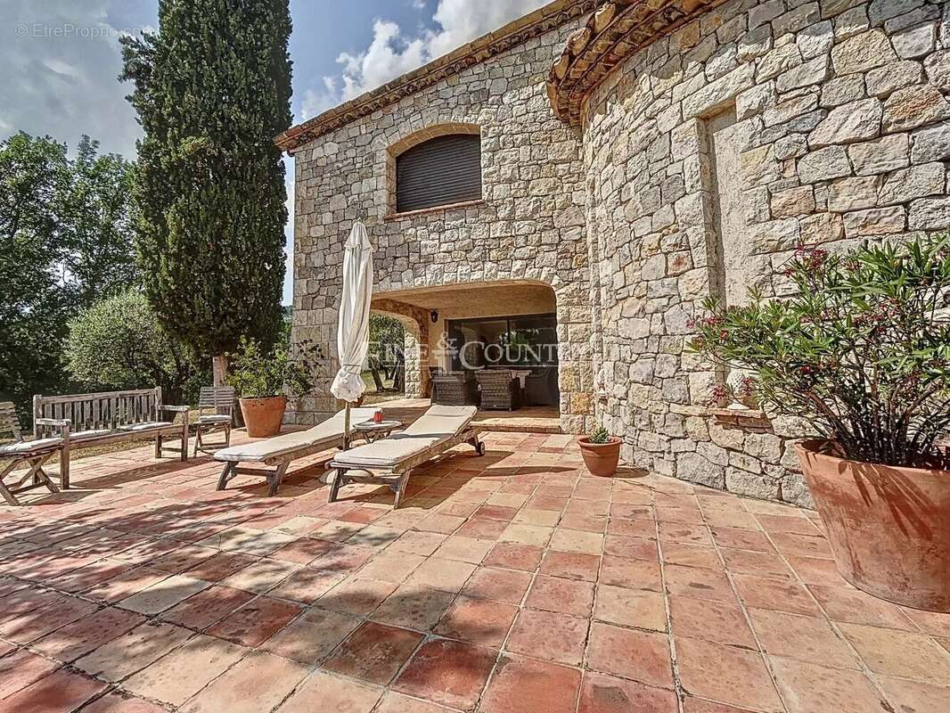 Maison à FAYENCE