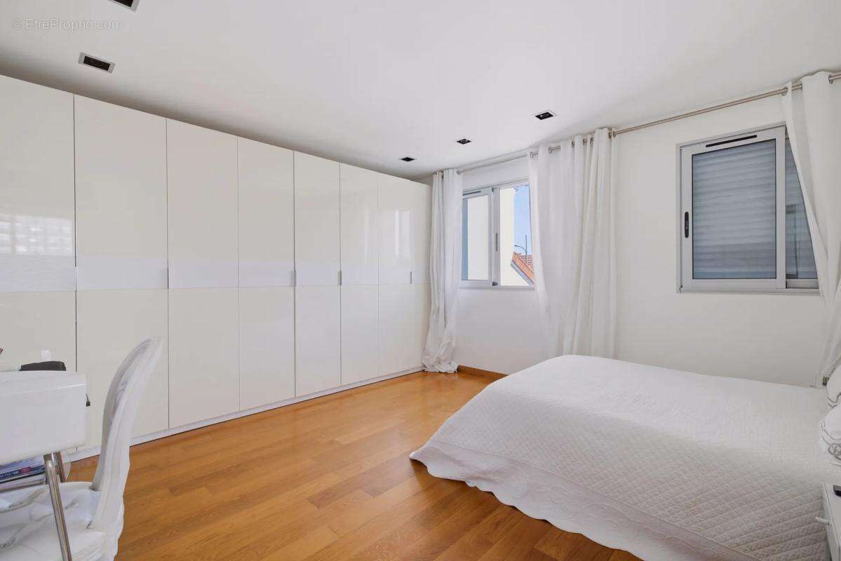 Maison à ENGHIEN-LES-BAINS