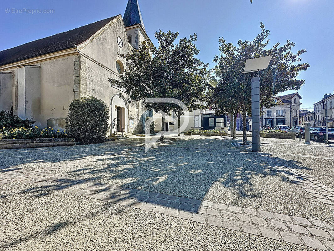 Appartement à CHAMPS-SUR-MARNE