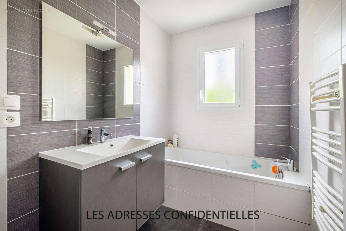 Maison à LIMONEST