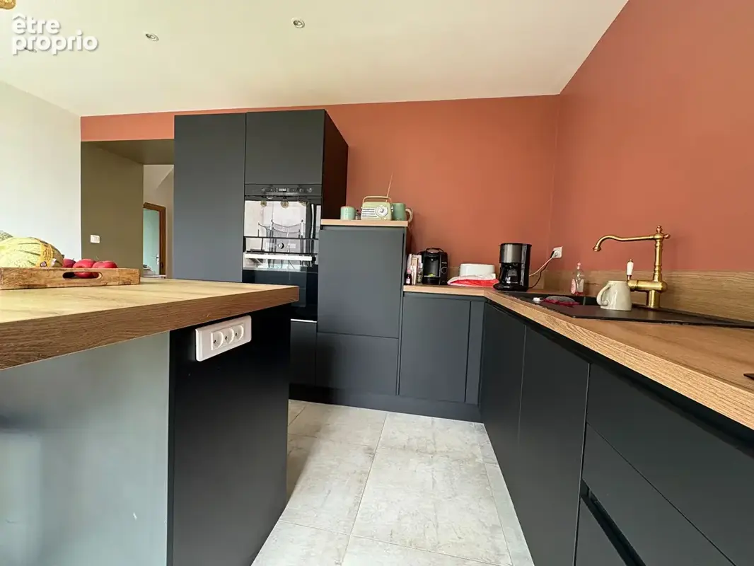 A VENDRE  GUIPAVAS - CENTRE - Maison 5 chambres, très bon état - photo 5