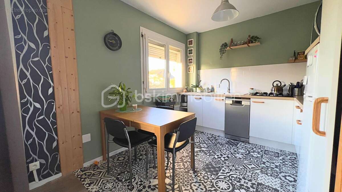 Appartement à CORMELLES-LE-ROYAL