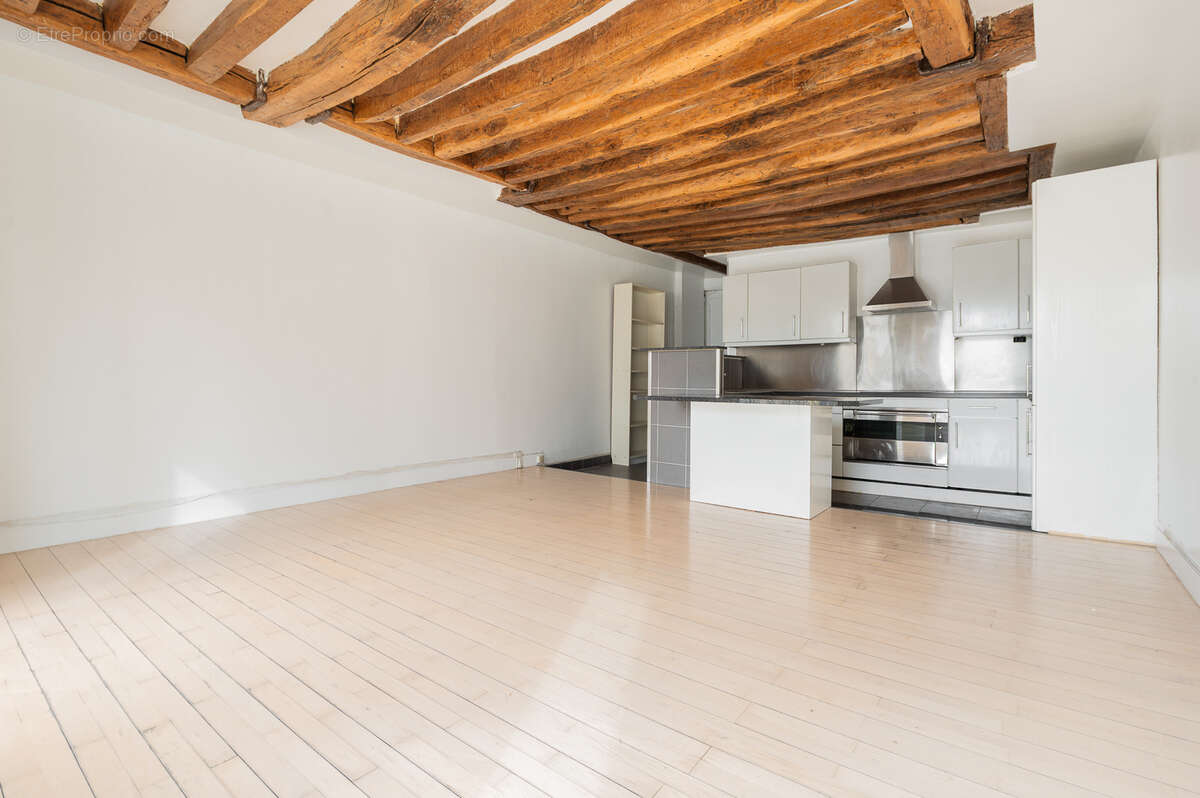 Appartement à PARIS-2E