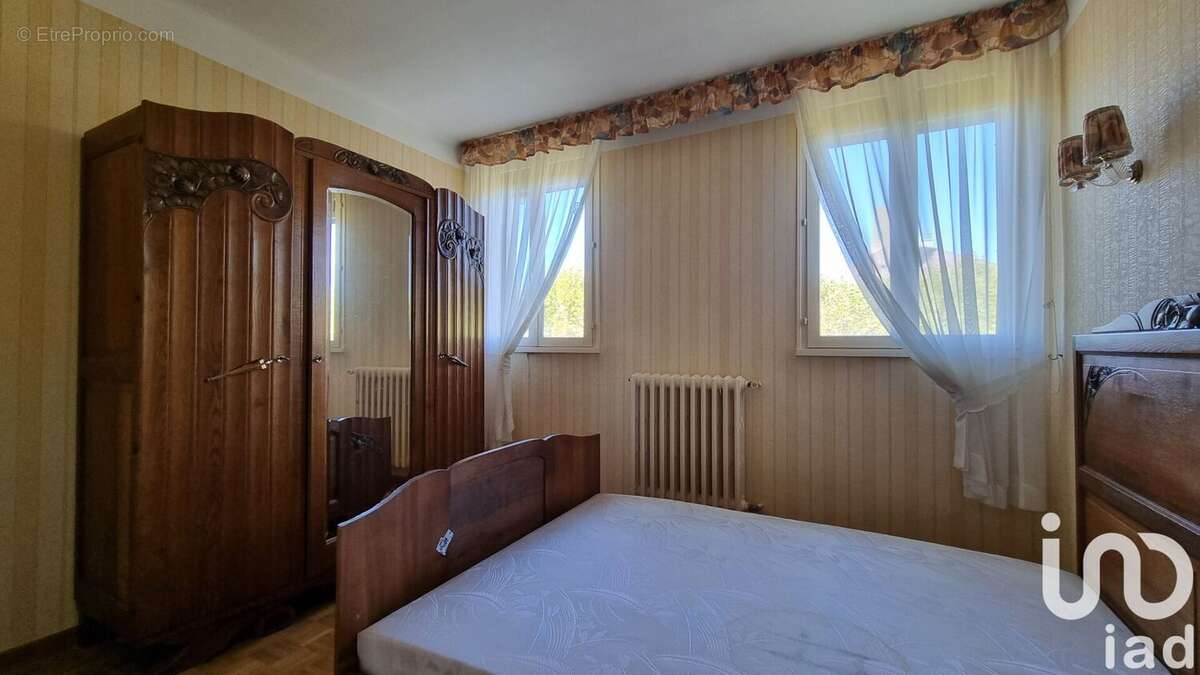 Photo 6 - Maison à ONET-LE-CHATEAU