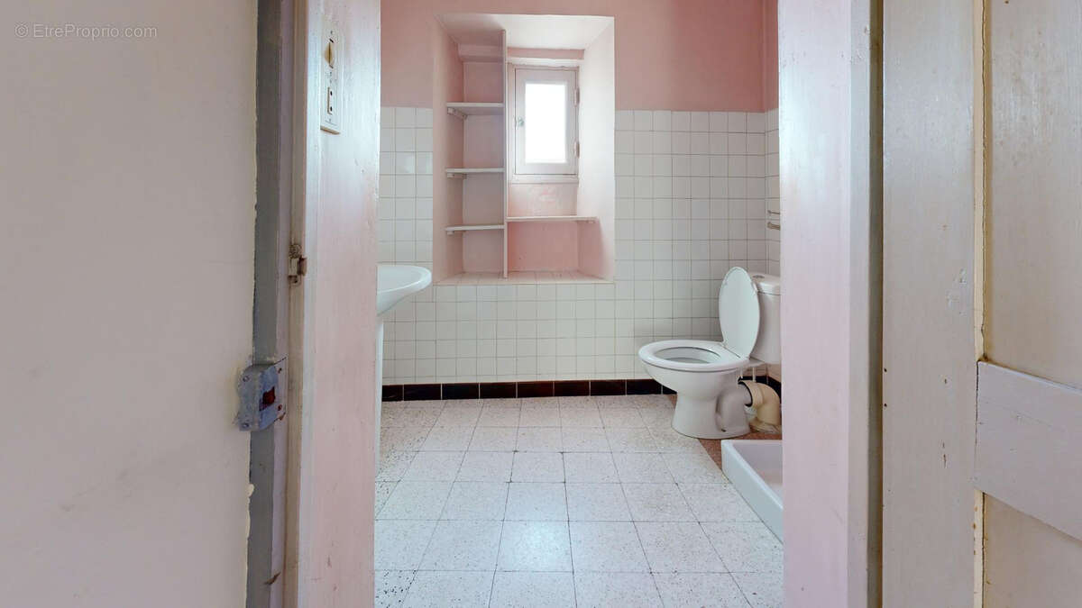 Maison à SAINT-ETIENNE-LES-ORGUES