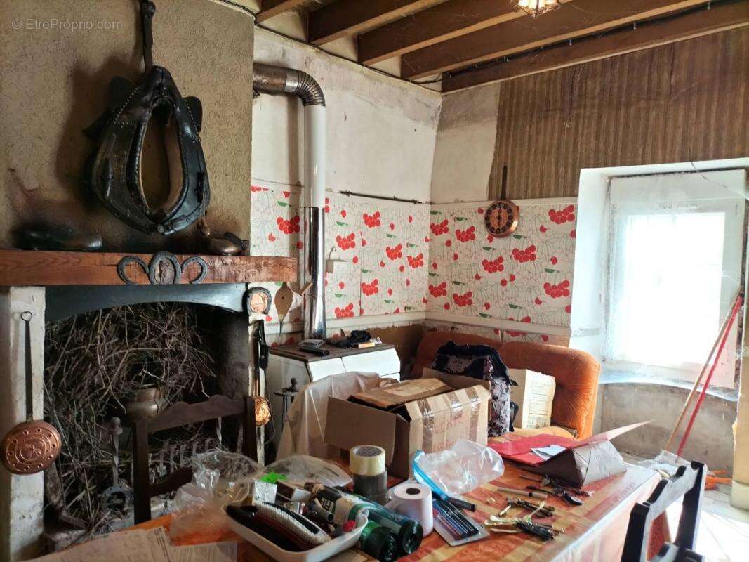 Maison à MONT-SAINT-JEAN