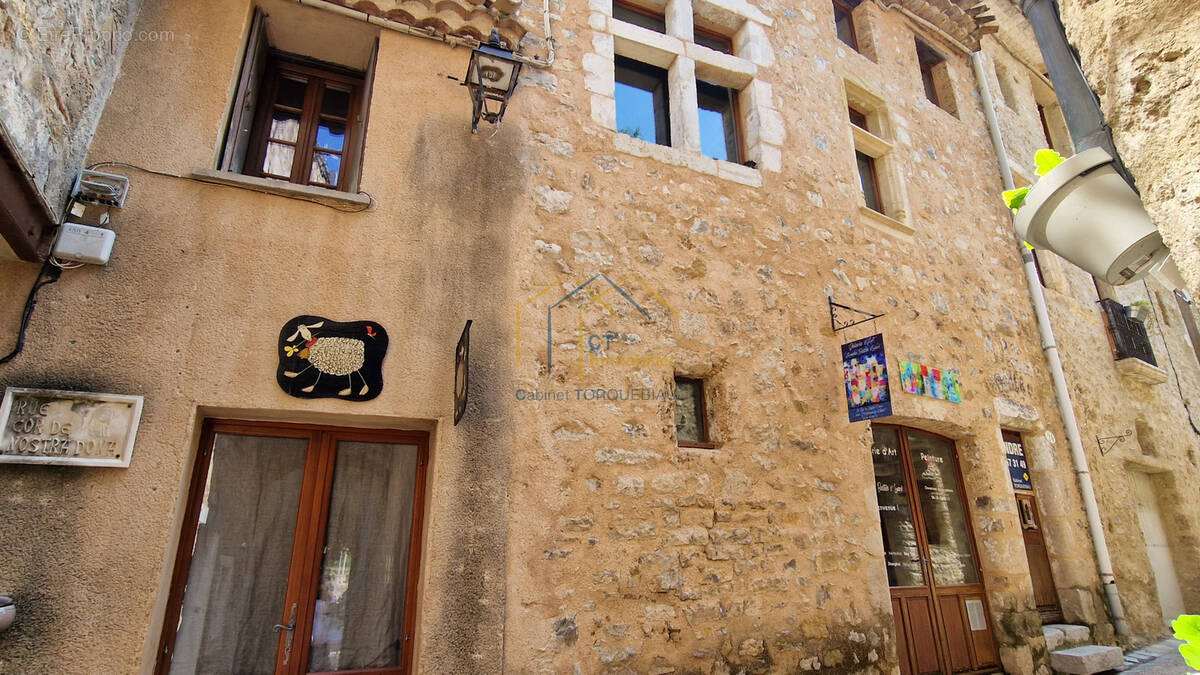Maison à SAINT-GUILHEM-LE-DESERT