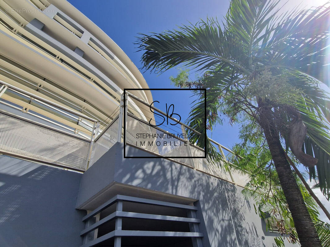 Commerce à FORT-DE-FRANCE