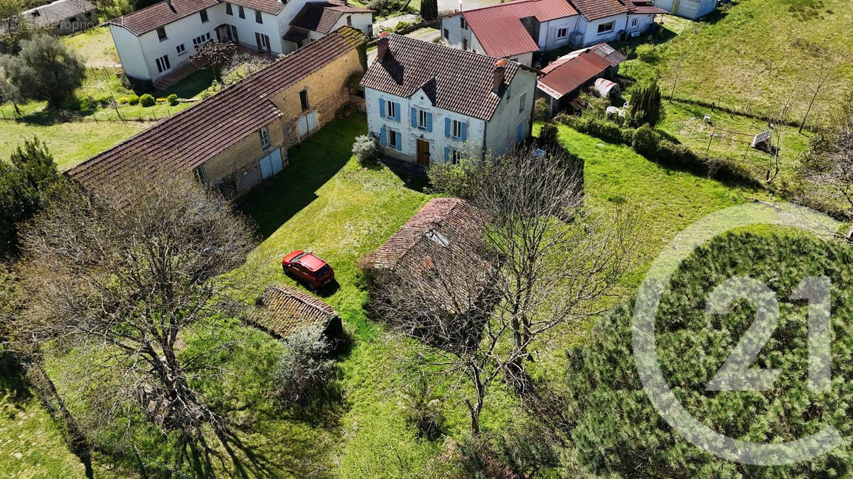 Maison à HAGETMAU