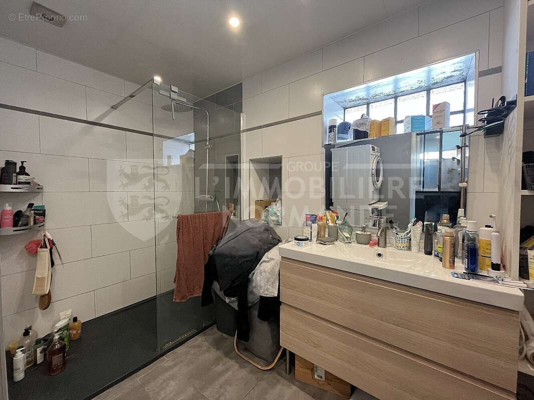 Maison à LA VILLENEUVE-EN-CHEVRIE