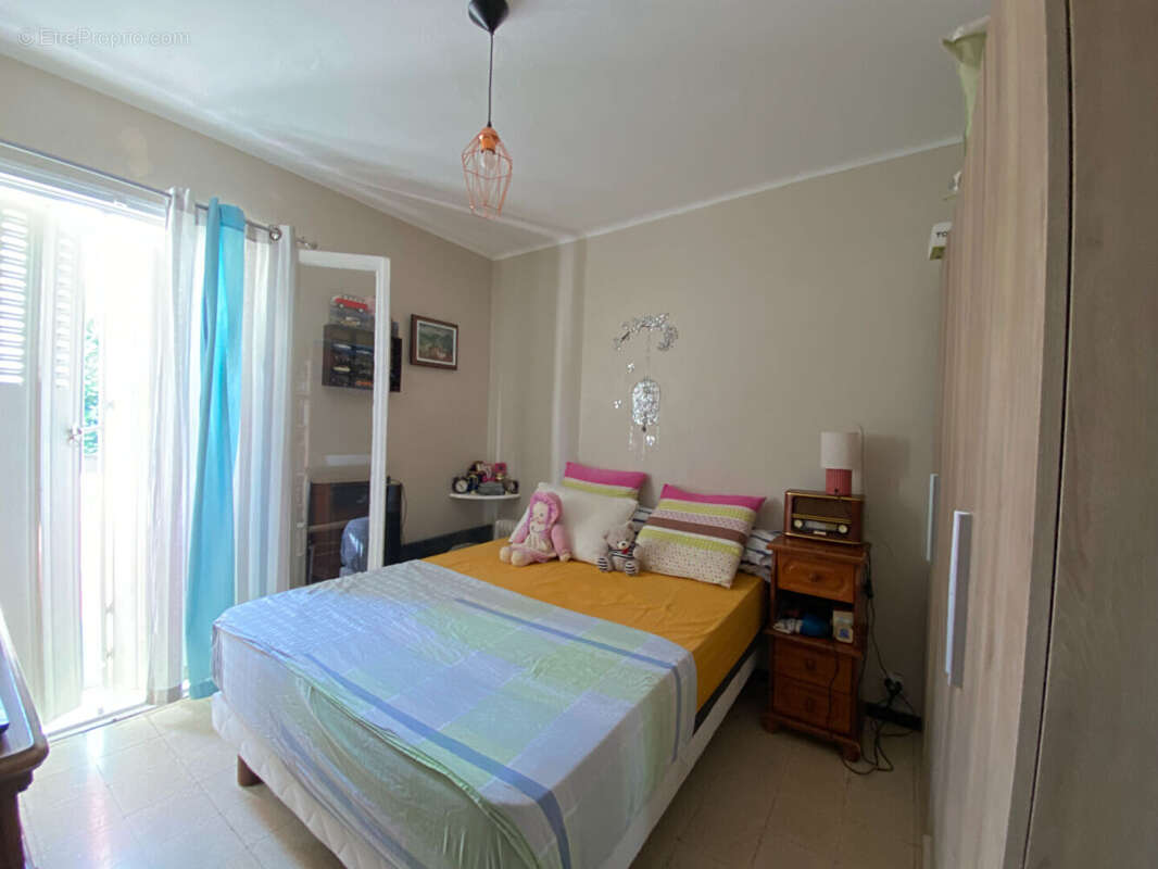 À vendre Toulon Cap Brun  Appartement T4 loué avec cave  Investissement locatif - photo 7