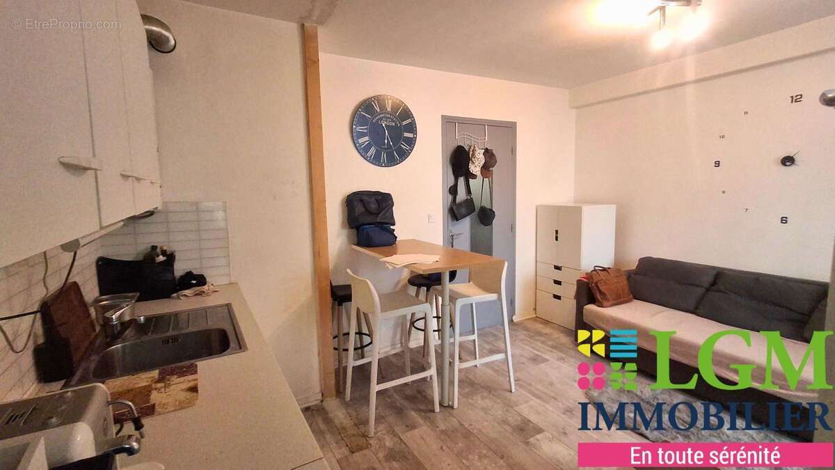 Centre-ville de La Grande-Motte – Studio cabine avec loggia vitrée de 6 m² – Première plage à 450 m - photo 4