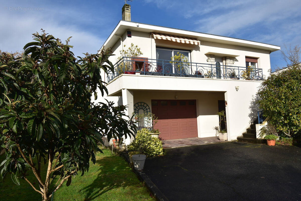 Maison à VILLENAVE-D'ORNON